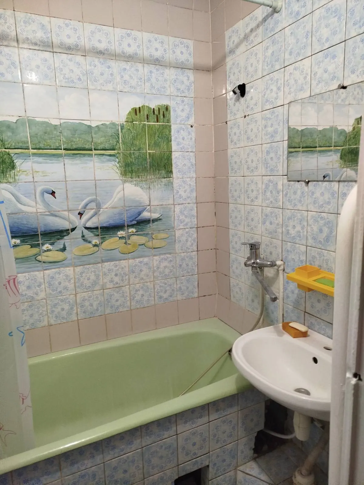 Фото Rent a 3-room apartment, Virmenska Street 11 Kyiv for long-term rent, price: 10000 UAH, code 4548