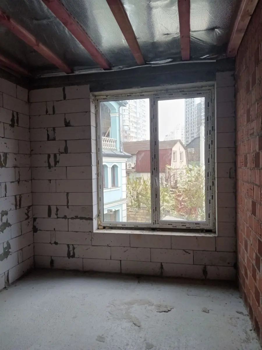 Фото Продаю будинок, 120 кв. м, Завальна вул.  Київ, ціна: 150000 $, код 3742