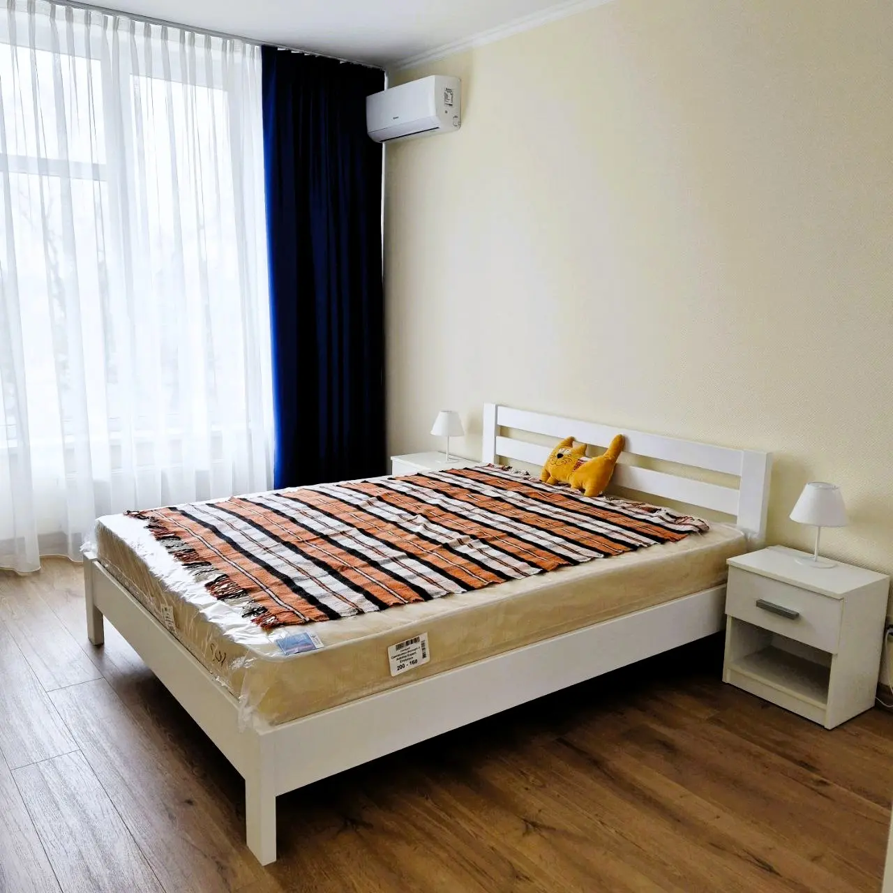 Фото Зняти 1 кімнатну квартиру, Приладний пров. 10а Київ в довгострокову оренду, ціна: 20000 UAH, код 4557