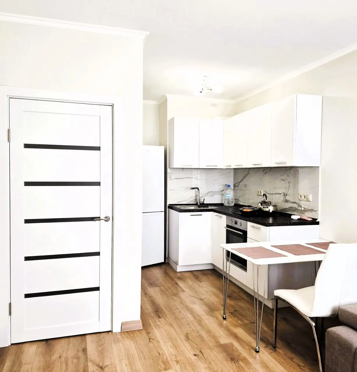 Фото Зняти 1 кімнатну квартиру, Приладний пров. 10а Київ в довгострокову оренду, ціна: 20000 UAH, код 4557