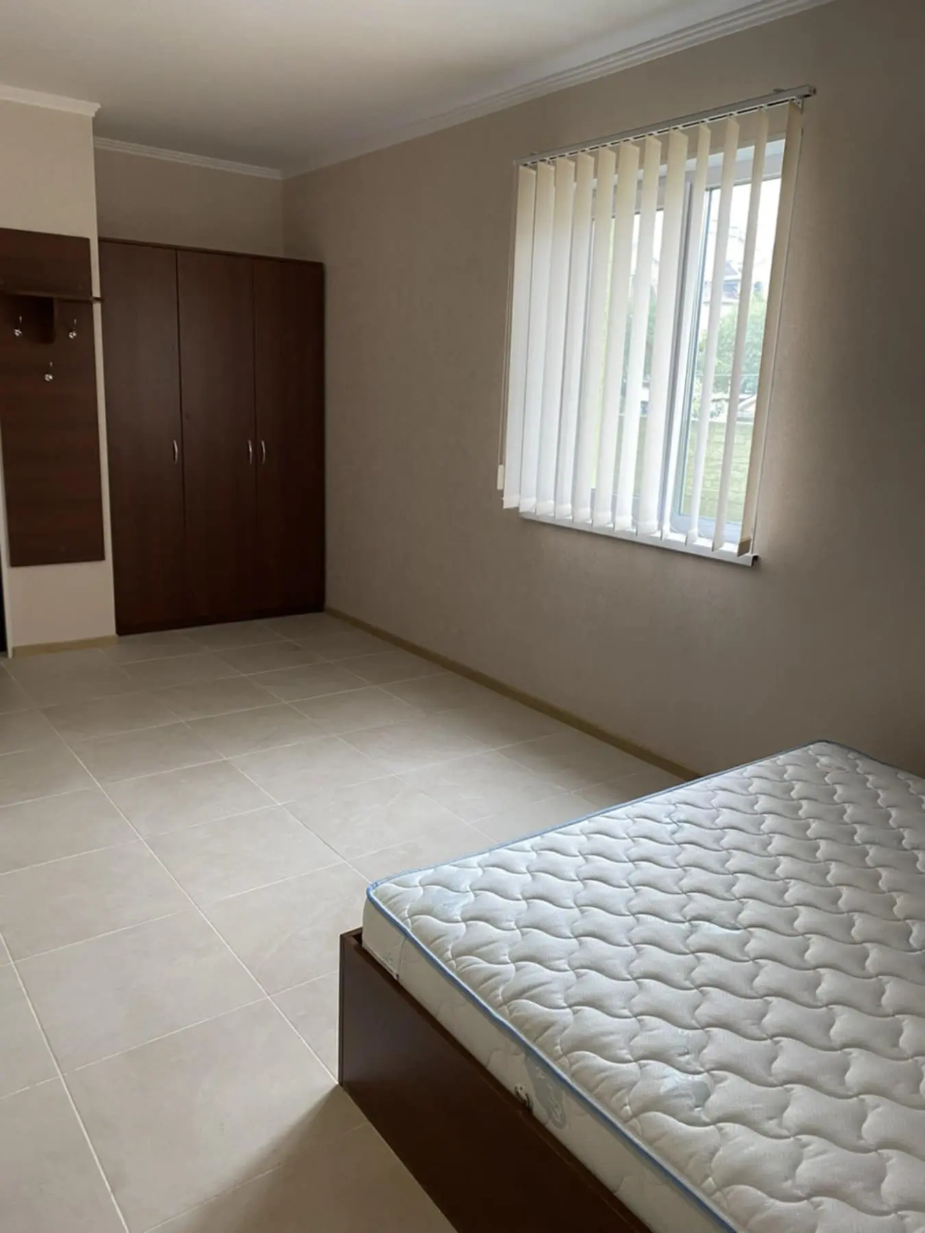 Фото Зняти 1 кімнатну квартиру, Чубинського вул.  Бориспіль в довгострокову оренду, ціна: 8000 UAH, код 4560