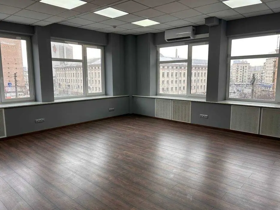 Фото Selling an office, 1070 sq.m., Dmytrivska Street 18/24 Kyiv, price: 1200 $, code 4567