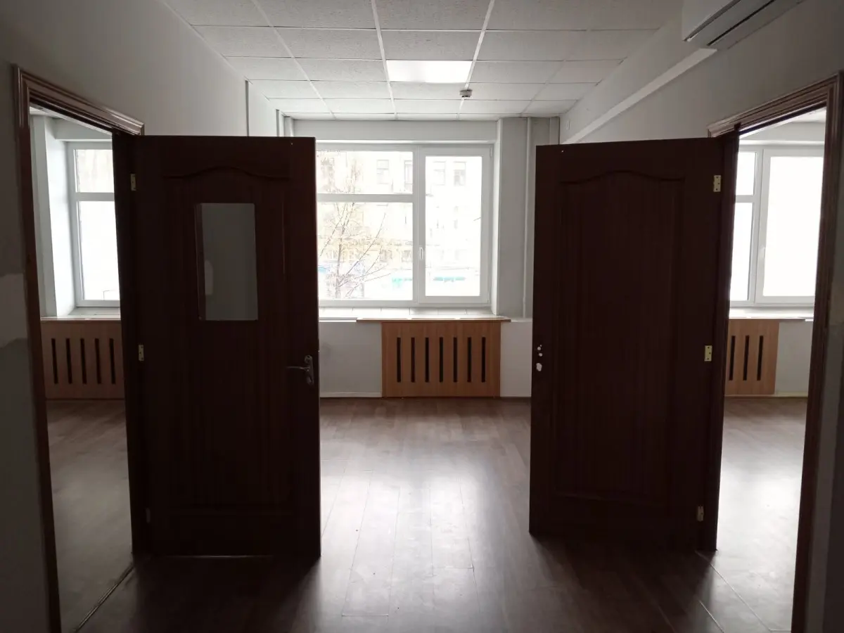 Фото Selling an office, 1070 sq.m., Dmytrivska Street 18/24 Kyiv, price: 1200 $, code 4567