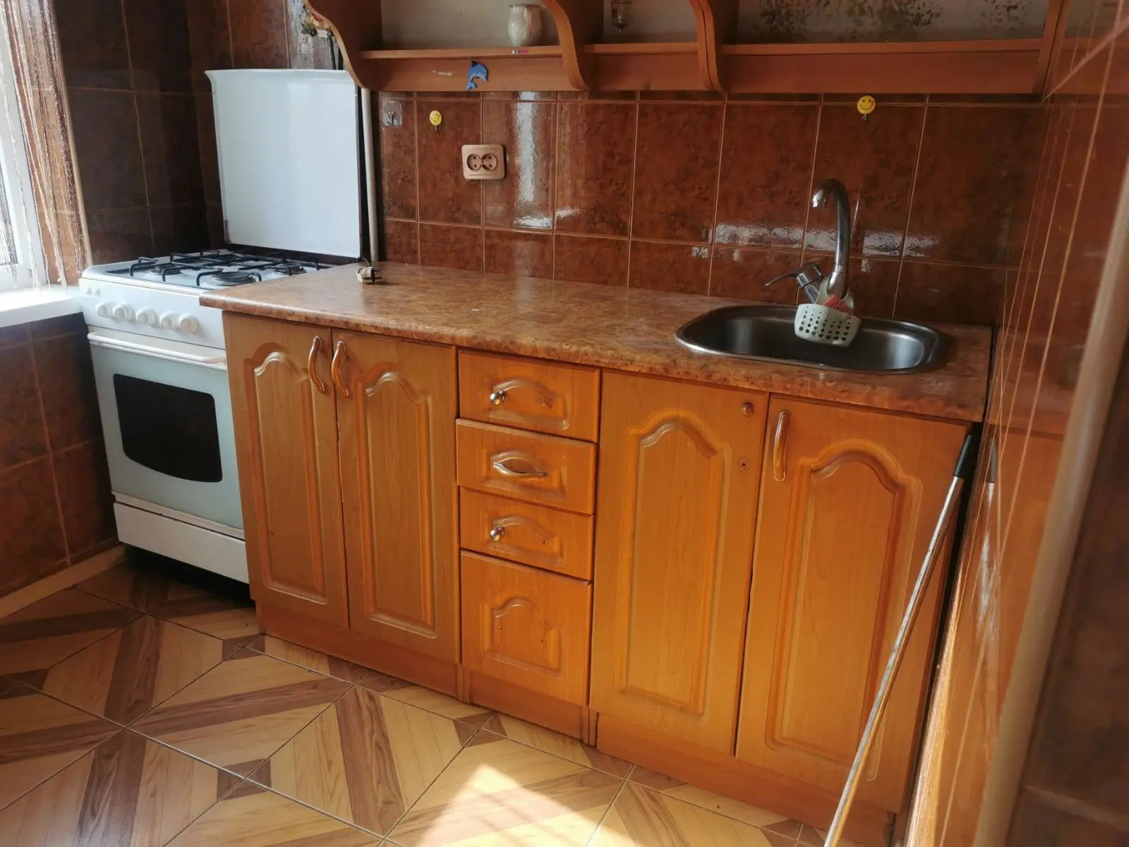 Фото Зняти 1 кімнатну квартиру, Мілютенка вул. 18 Київ в довгострокову оренду, ціна: 8000 UAH, код 4603