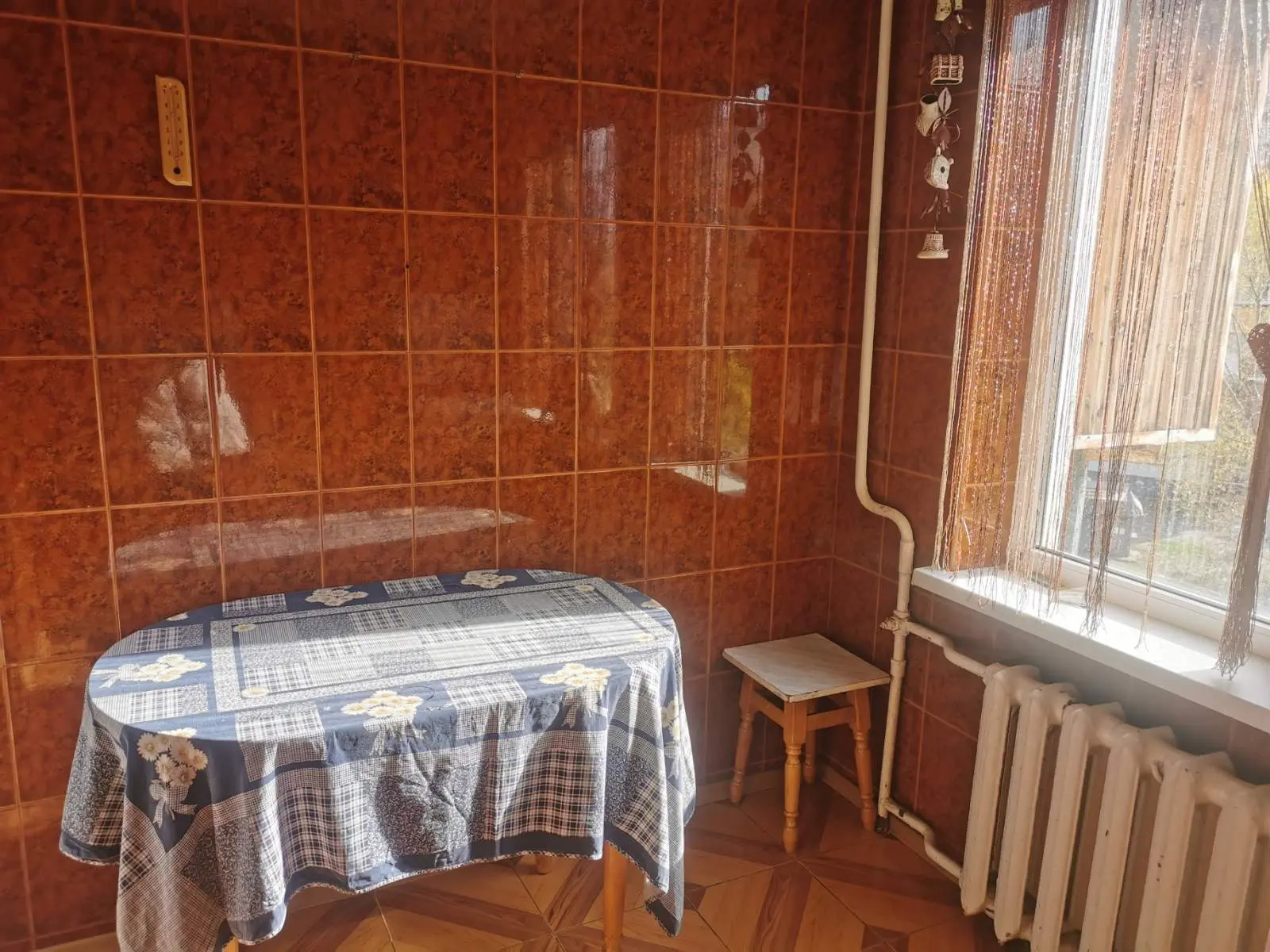 Фото Зняти 1 кімнатну квартиру, Мілютенка вул. 18 Київ в довгострокову оренду, ціна: 8000 UAH, код 4603