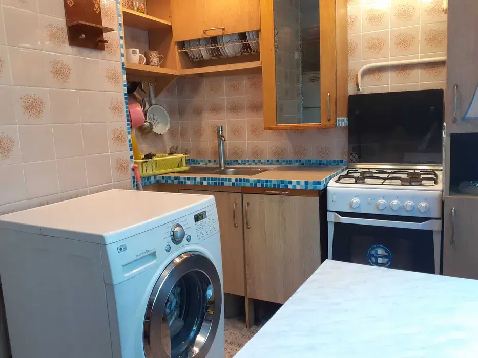 Фото Зняти 4 кімнатну квартиру, Лесі Українки бульв. 9 Київ в довгострокову оренду, ціна: 1000 $, код 4607