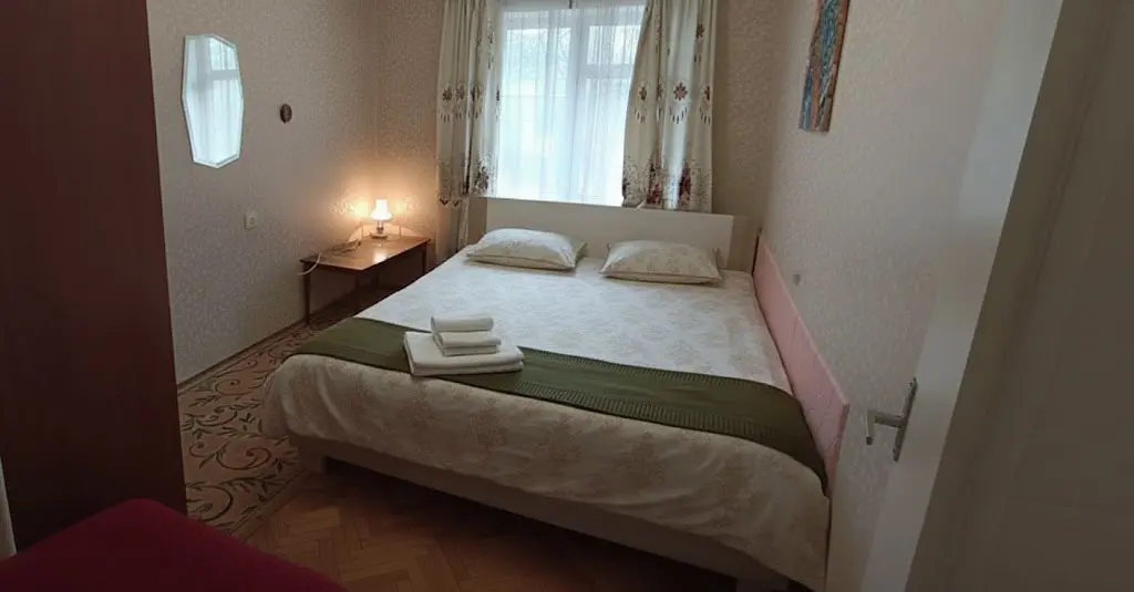 Фото Зняти 3 кімнатну квартиру, Плєханова вул. 4а Київ в довгострокову оренду, ціна: 18000 UAH, код 4608