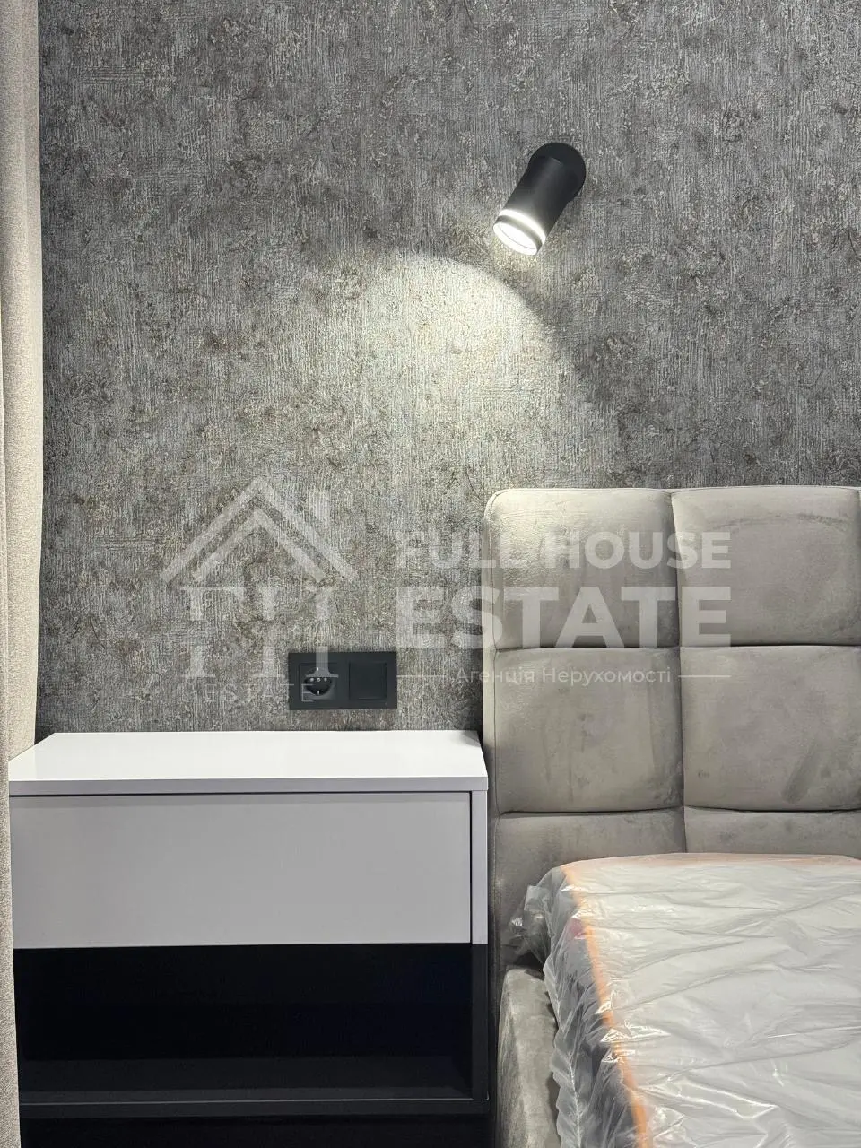 Фото Продаю 1-комнатную квартиру, 43 кв. м, Киев, цена: 99000 $, код 4612