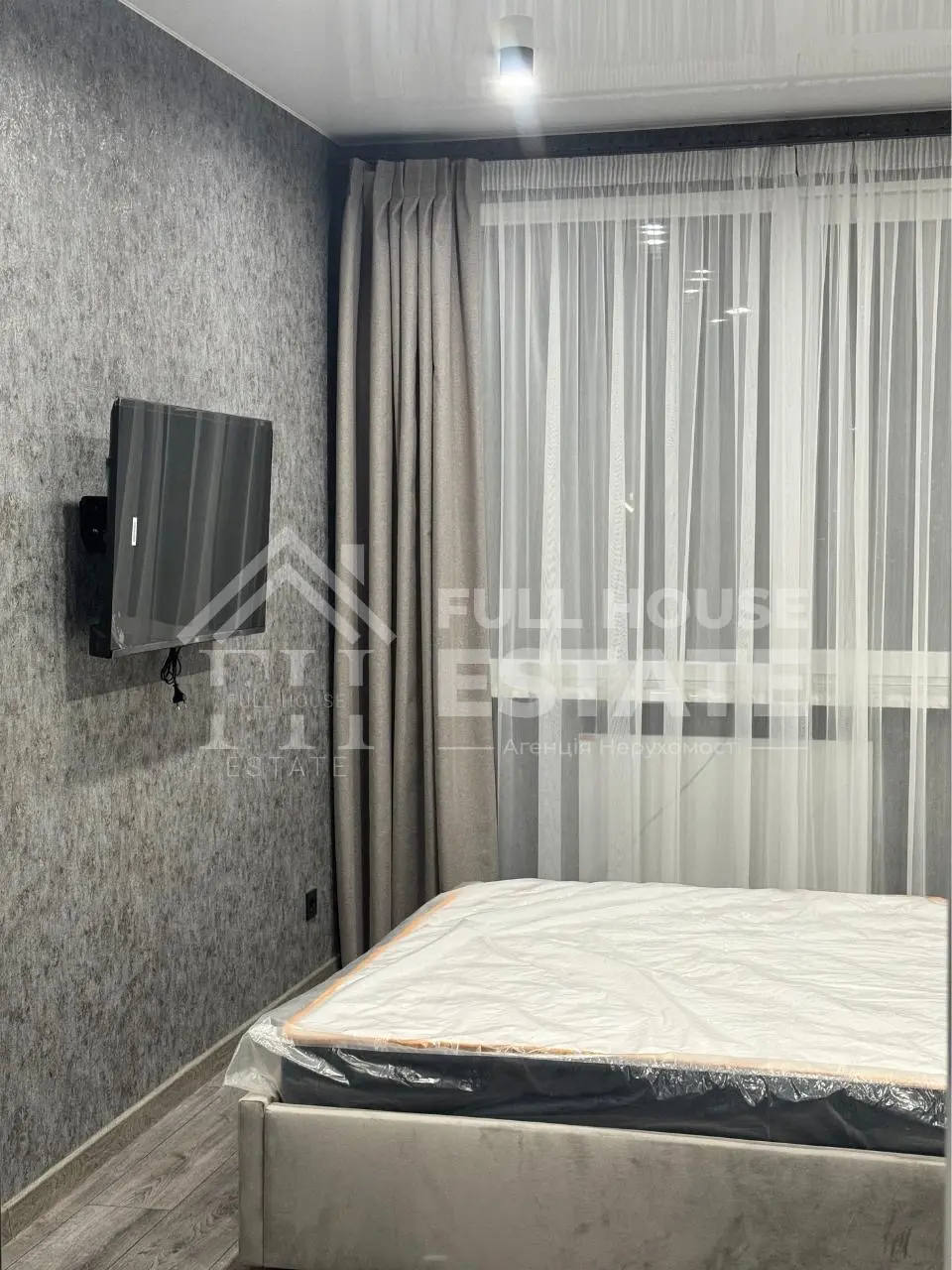 Фото Продаю 1-комнатную квартиру, 43 кв. м, Киев, цена: 99000 $, код 4612