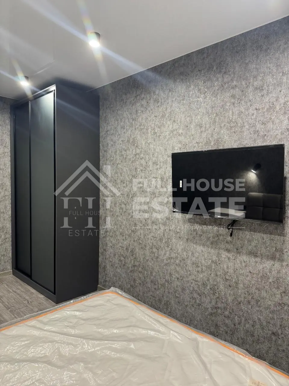 Фото Продаю 1-комнатную квартиру, 43 кв. м, Киев, цена: 99000 $, код 4612