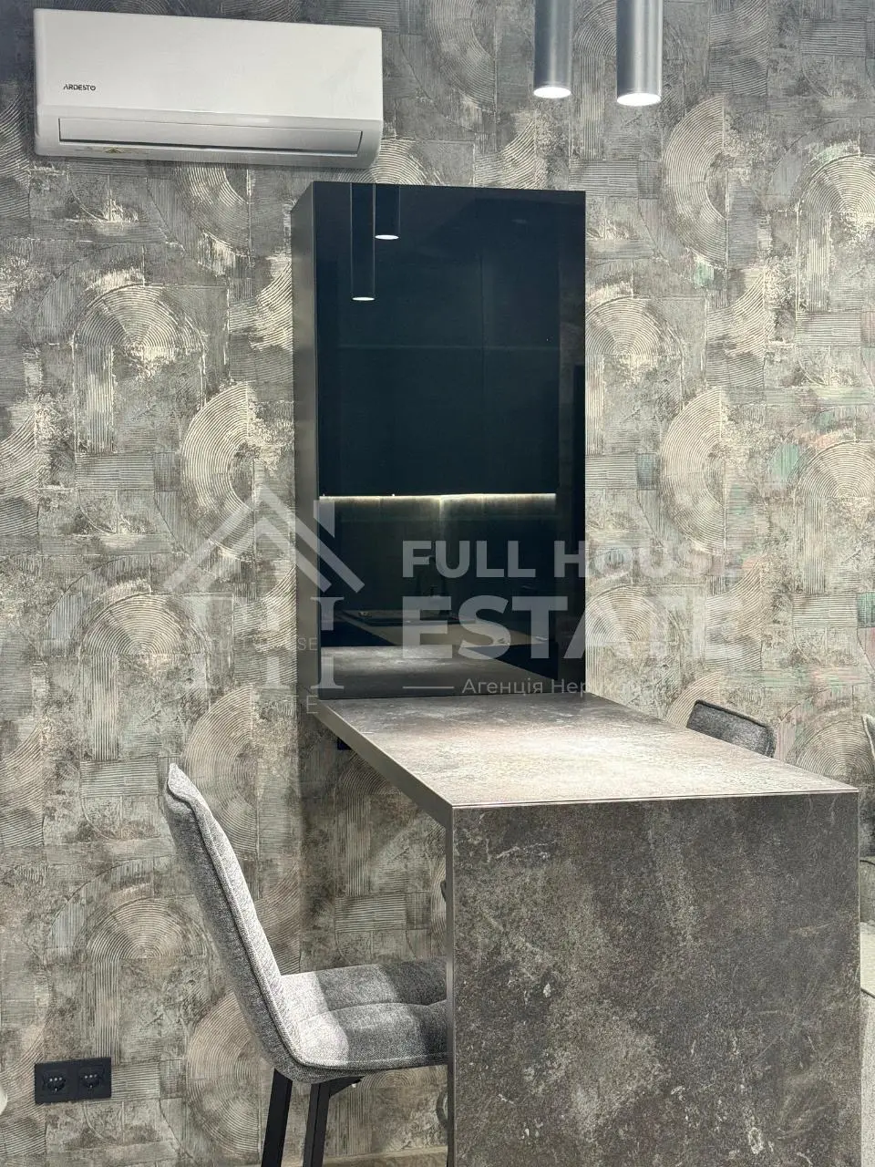 Фото Продаю 1-комнатную квартиру, 43 кв. м, Киев, цена: 99000 $, код 4612