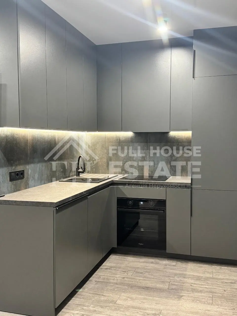 Фото Продаю 1-комнатную квартиру, 43 кв. м, Киев, цена: 99000 $, код 4612