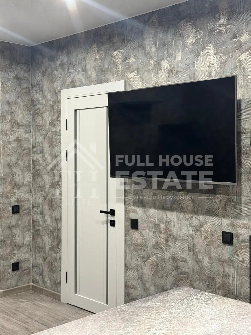 Фото Продаю 1-комнатную квартиру, 43 кв. м, Киев, цена: 99000 $, код 4612