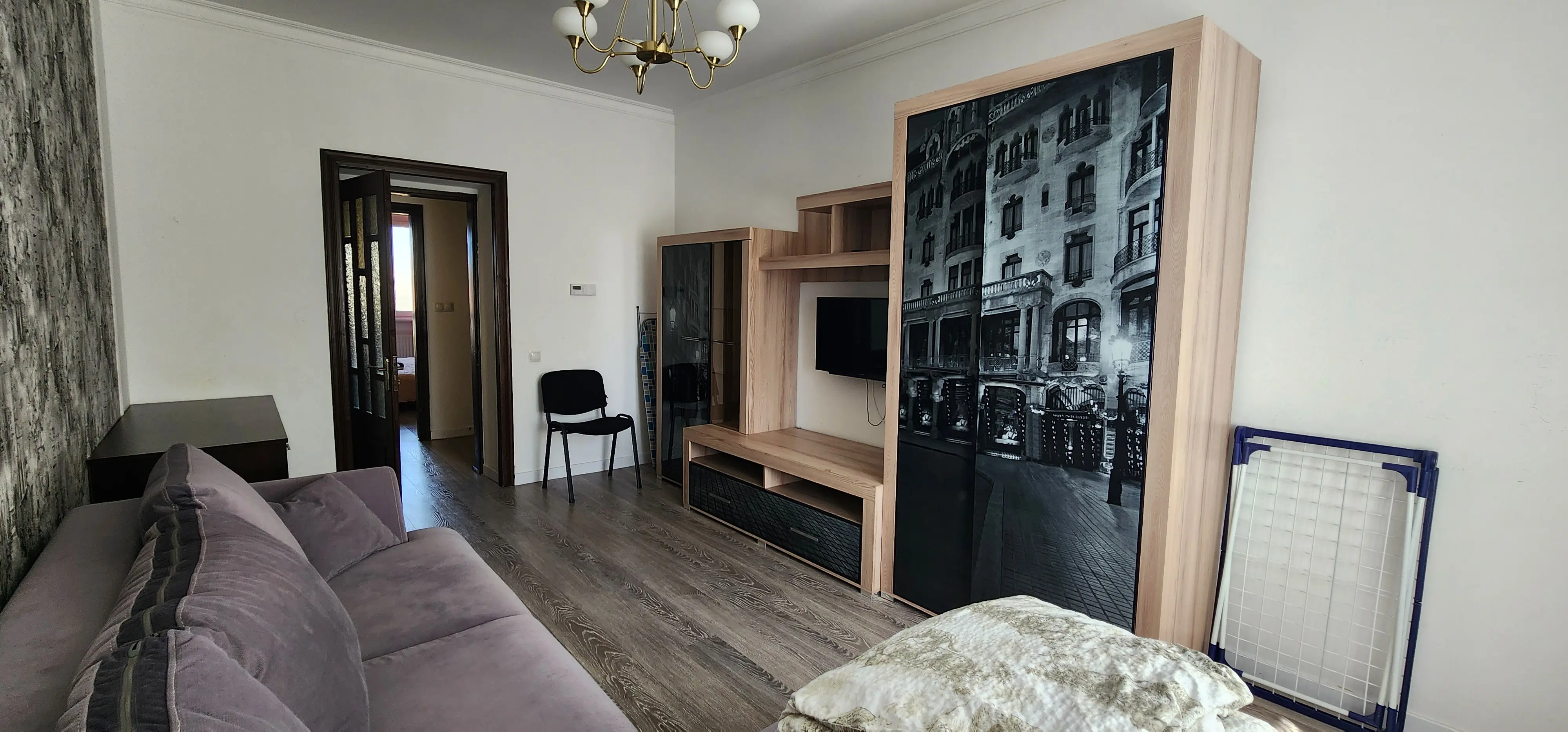 Фото Selling a 4-room apartment, 84.2 sq.m., Skisna Street 4 Lviv, price: 128000 EUR, code 4616
