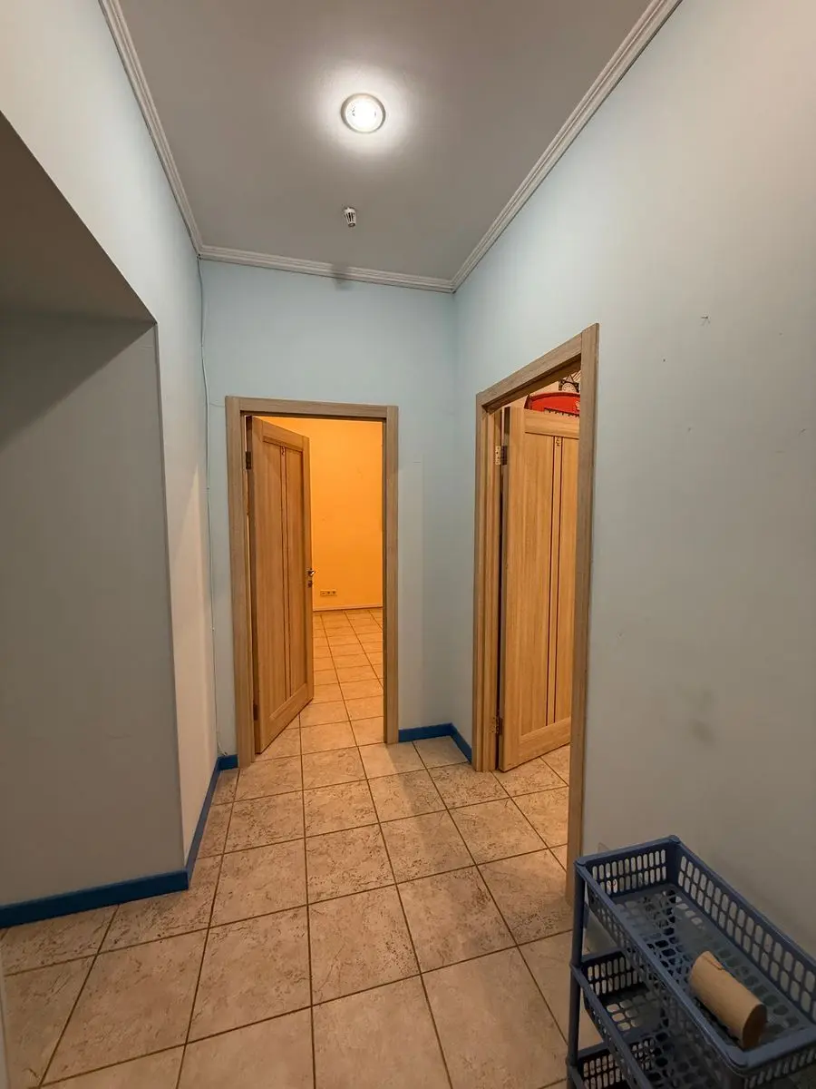 Фото Орендувати офіс, Олеся Гончара вул. 37а Київ в довгострокову оренду, ціна: 43800 UAH, код 4621