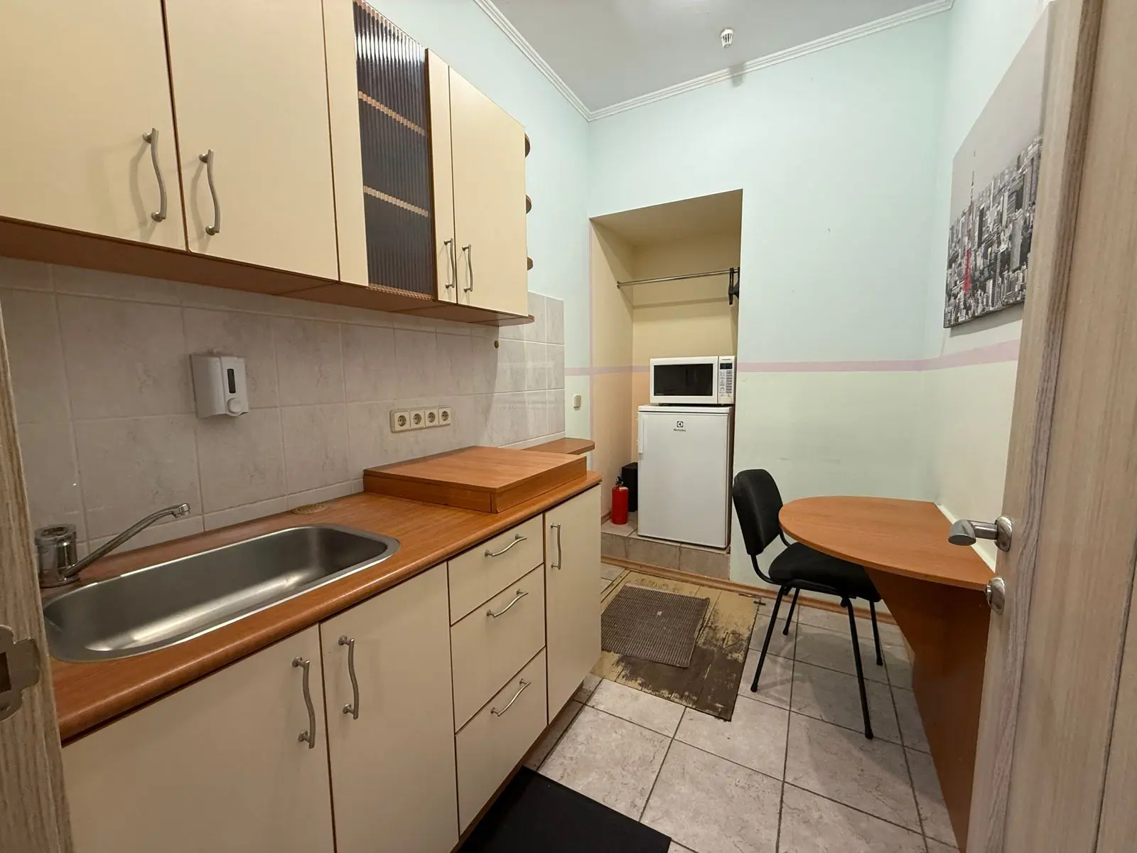 Фото Орендувати офіс, Олеся Гончара вул. 37а Київ в довгострокову оренду, ціна: 43800 UAH, код 4621