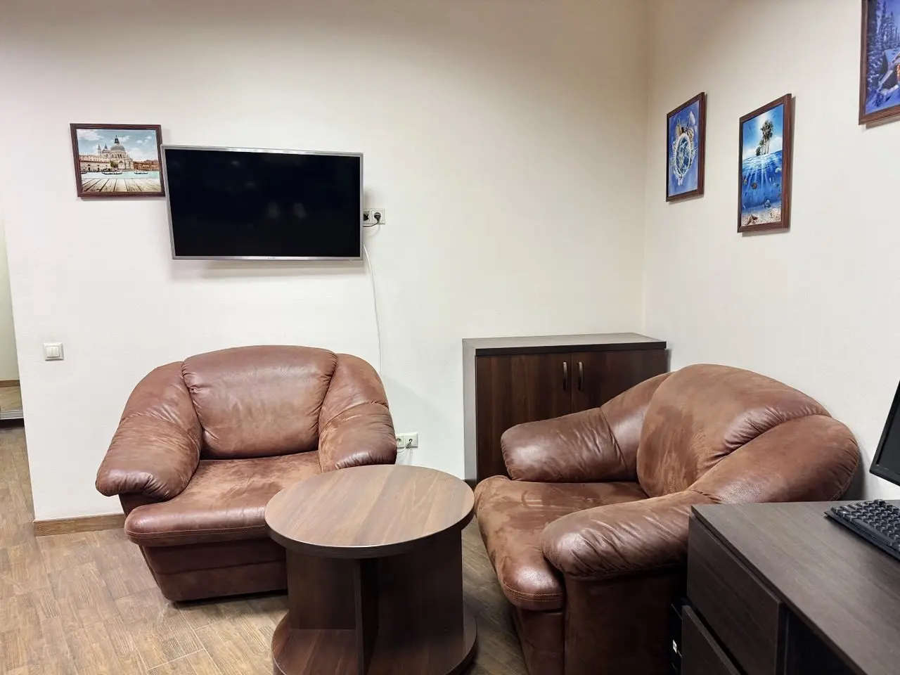 Фото Орендувати офіс, Басейна вул. 10 Київ в довгострокову оренду, ціна: 44000 UAH, код 4622