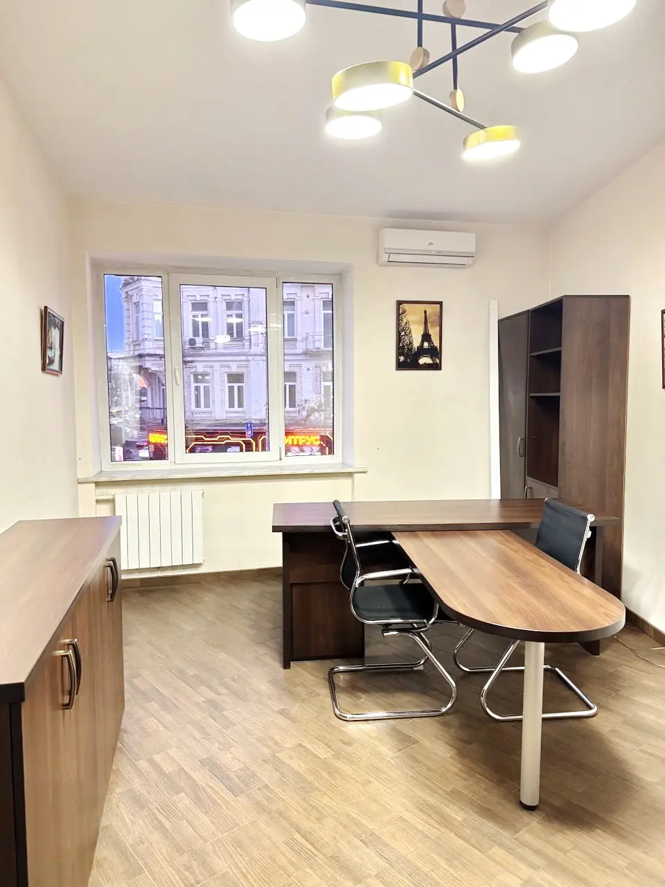 Фото Орендувати офіс, Басейна вул. 10 Київ в довгострокову оренду, ціна: 44000 UAH, код 4622