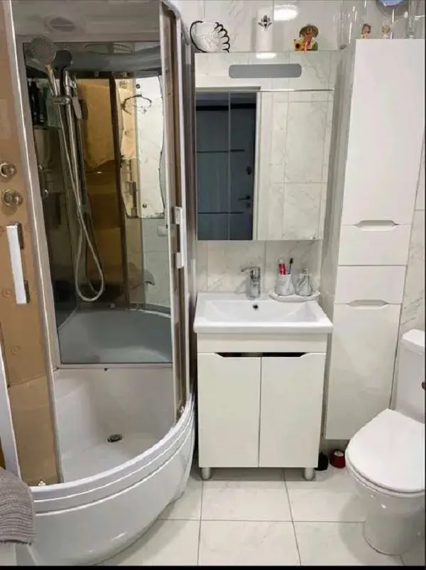 Фото Продаю 1 кімнатну квартиру, 45 кв. м, Харківське шосе 9 Київ, ціна: 60000 $, код 4623