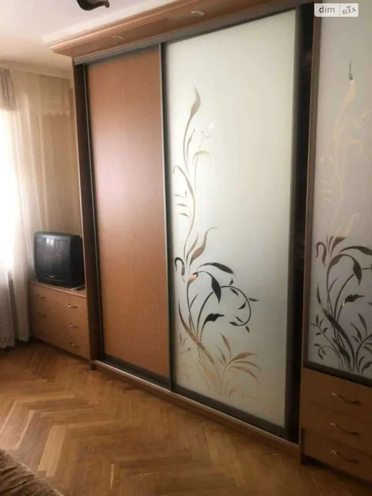 Фото Selling a -room apartment, 32 sq.m., Myru Avenue  Kyiv, price: 47000 $, code 4636
