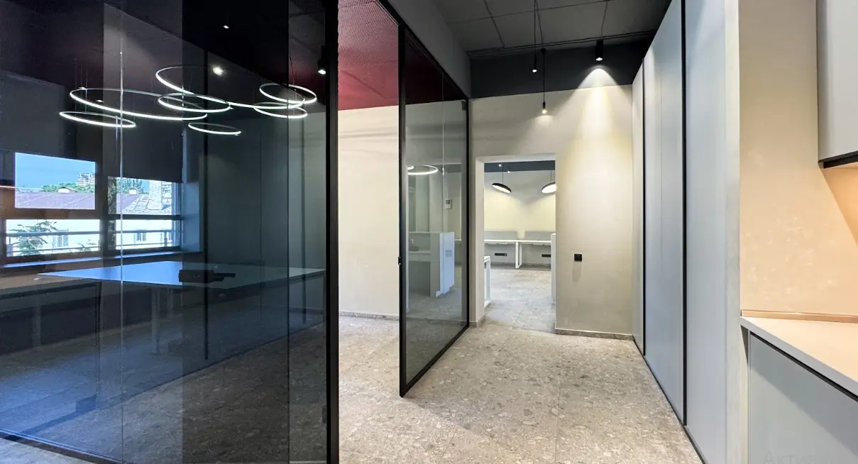 Фото Rent an office, Yevhena Konovaltsia Street (Schorsa Street) 36В Kyiv for long-term rent, price: 100000 UAH, code 4645