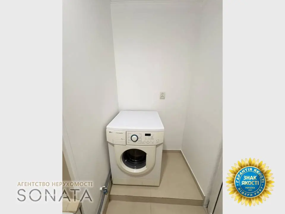 Фото Selling a 2-room apartment, 45.2 sq.m., Smilianska Street 65 Cherkasy, price: 53500 $, code 4648