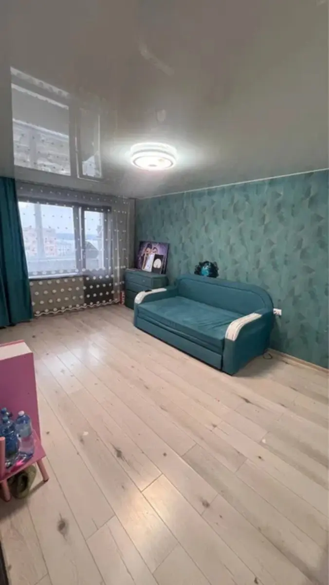 Фото Продаю 2 кімнатну квартиру, 53 кв. м, Молодіжна вул.  Фастів, ціна: 49500 $, код 4663