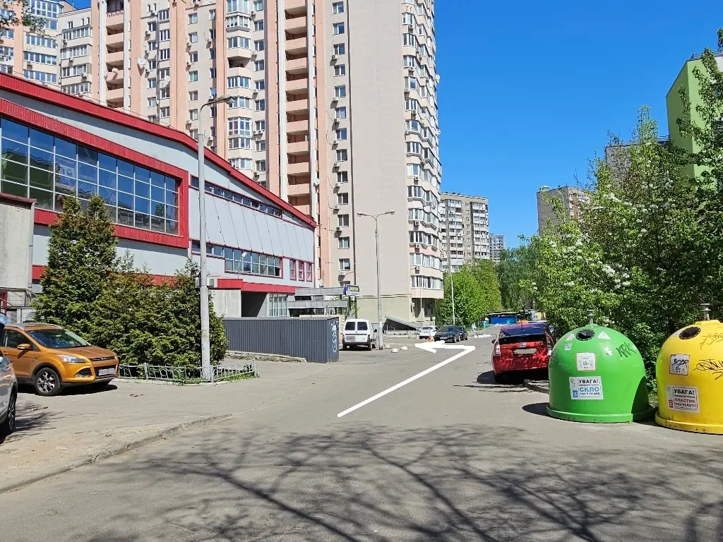 Фото Продаю паркінг, гараж, 17.4 кв. м, Миколи Голего вул. (Лебедєва-Кумача) 5 Київ, ціна: 24500 $, код 4664