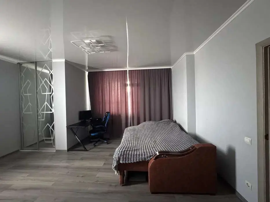 Фото Продаю 1 кімнатну квартиру, 46 кв. м, Ярослава Гашека бульв. 22 Київ, ціна: 42000 $, код 4665