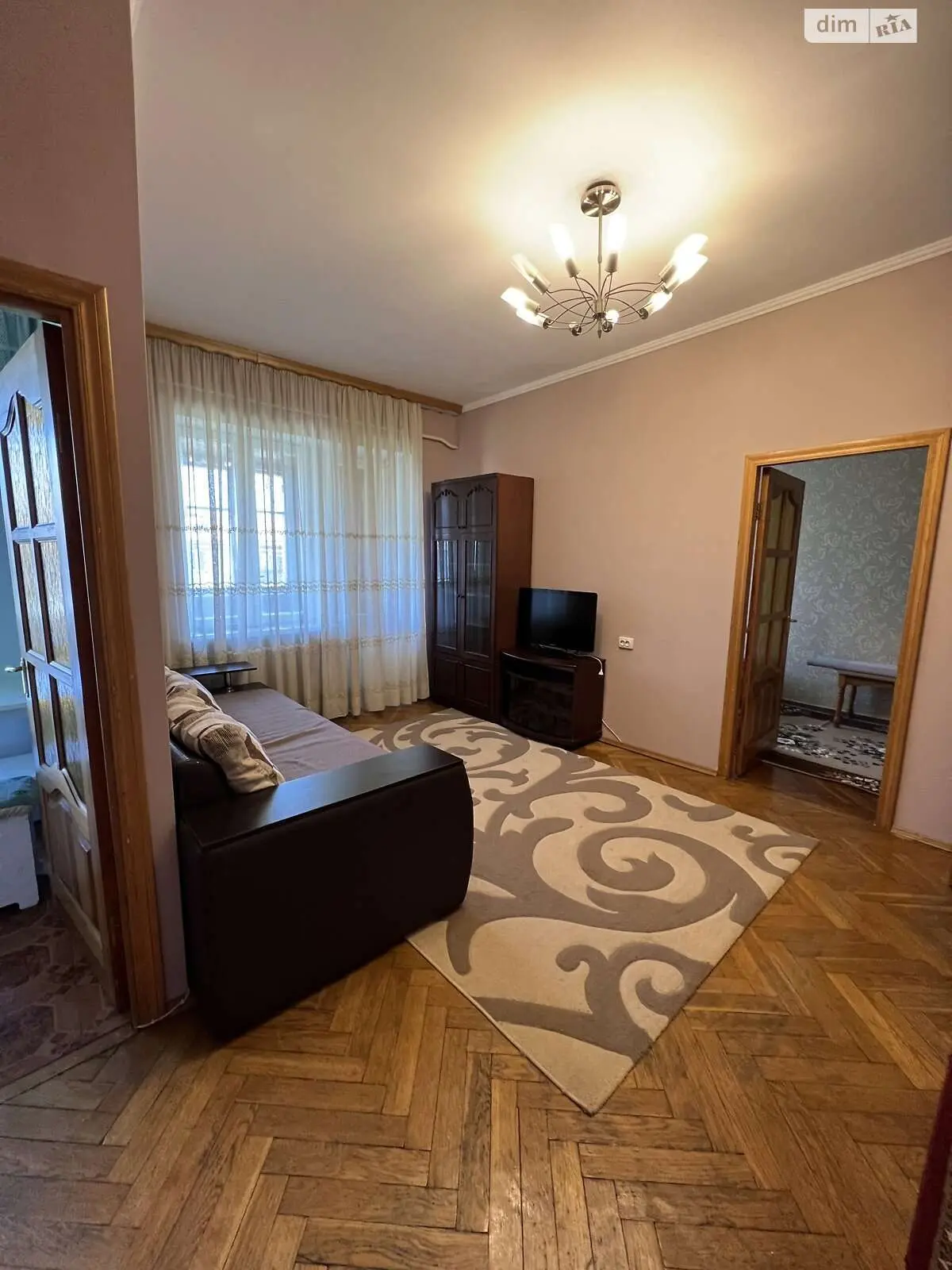 Фото Продаю 2 кімнатну квартиру, 43 кв. м, Тампере вул. 1/22 Київ, ціна: 52000 $, код 4669