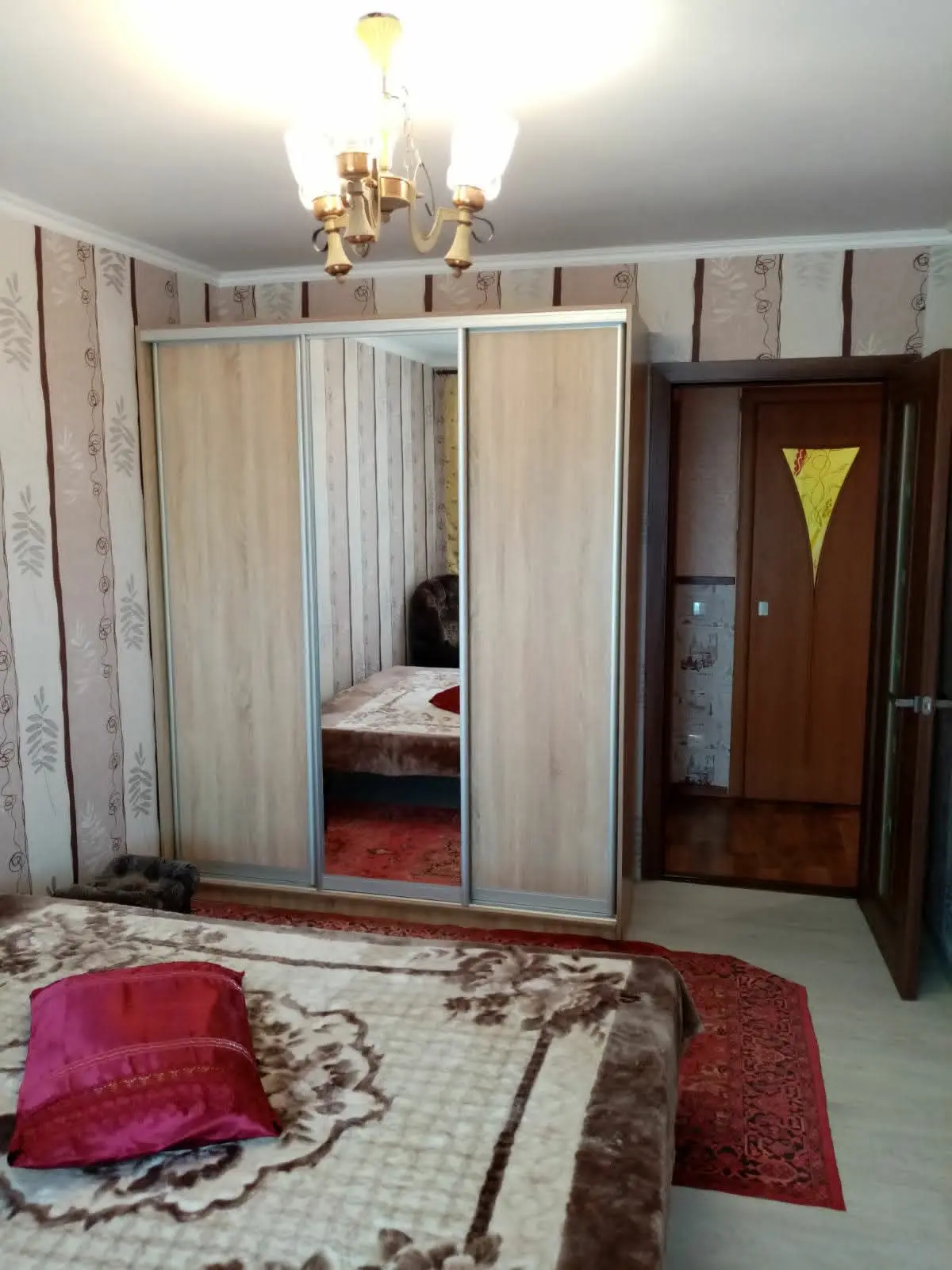 Фото Зняти 2 кімнатну квартиру, Володимира Момота вул. (Горького)  Бориспіль в довгострокову оренду, ціна: 12000 UAH, код 4672