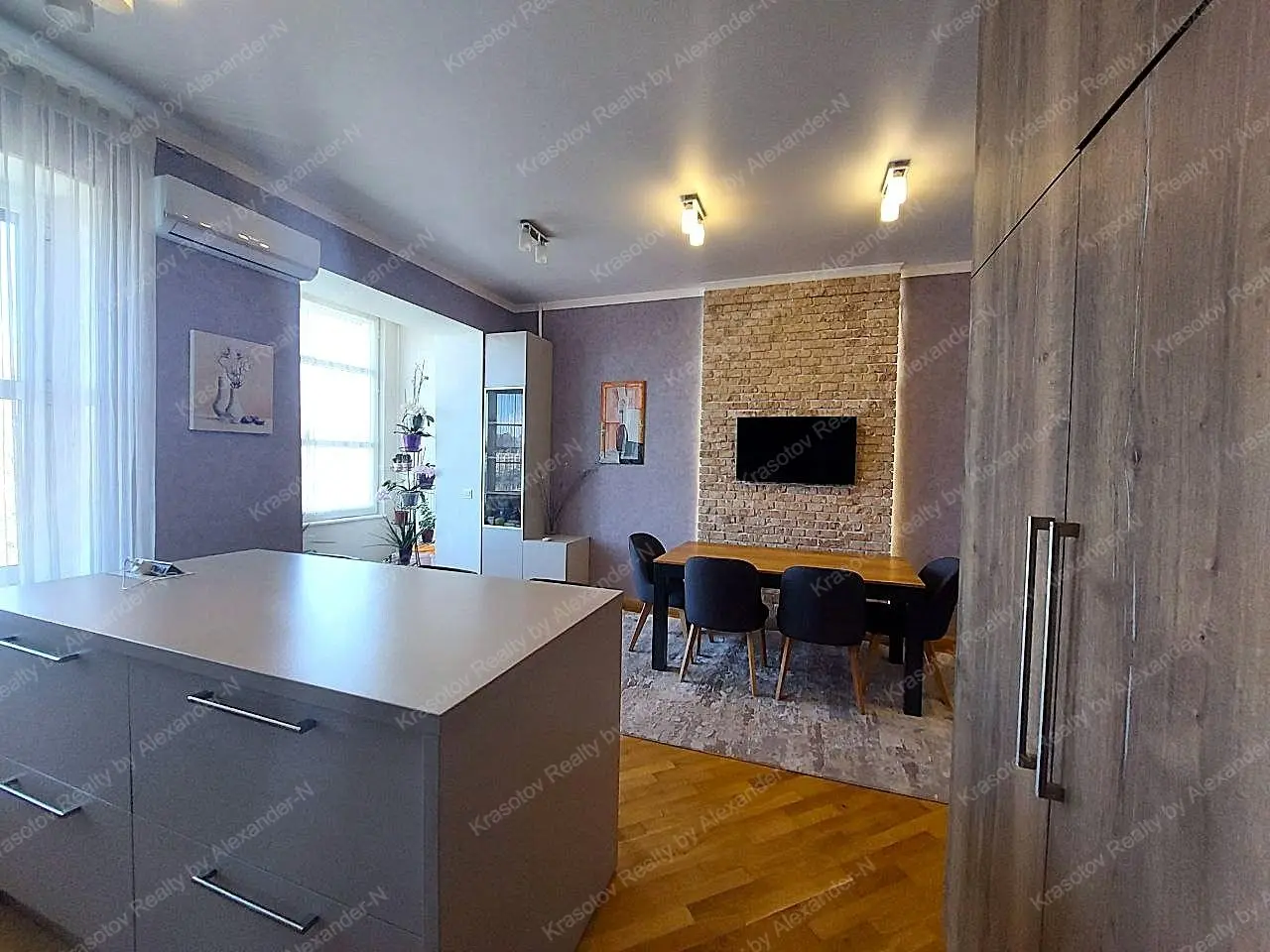 Фото Selling a 4-room apartment, 180 sq.m., Rozkydailivska Street 13 Odesa, price: 300000 UAH, code 4674
