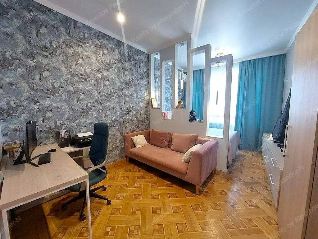 Фото Selling a 4-room apartment, 180 sq.m., Rozkydailivska Street 13 Odesa, price: 300000 UAH, code 4674