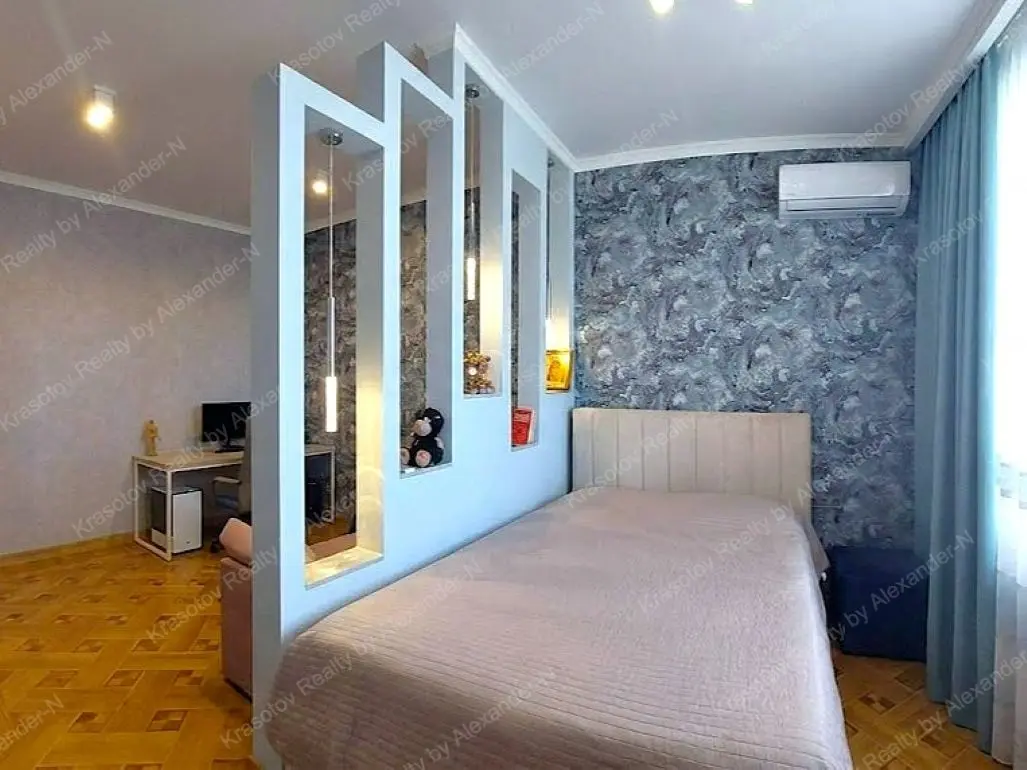 Фото Selling a 4-room apartment, 180 sq.m., Rozkydailivska Street 13 Odesa, price: 300000 UAH, code 4674