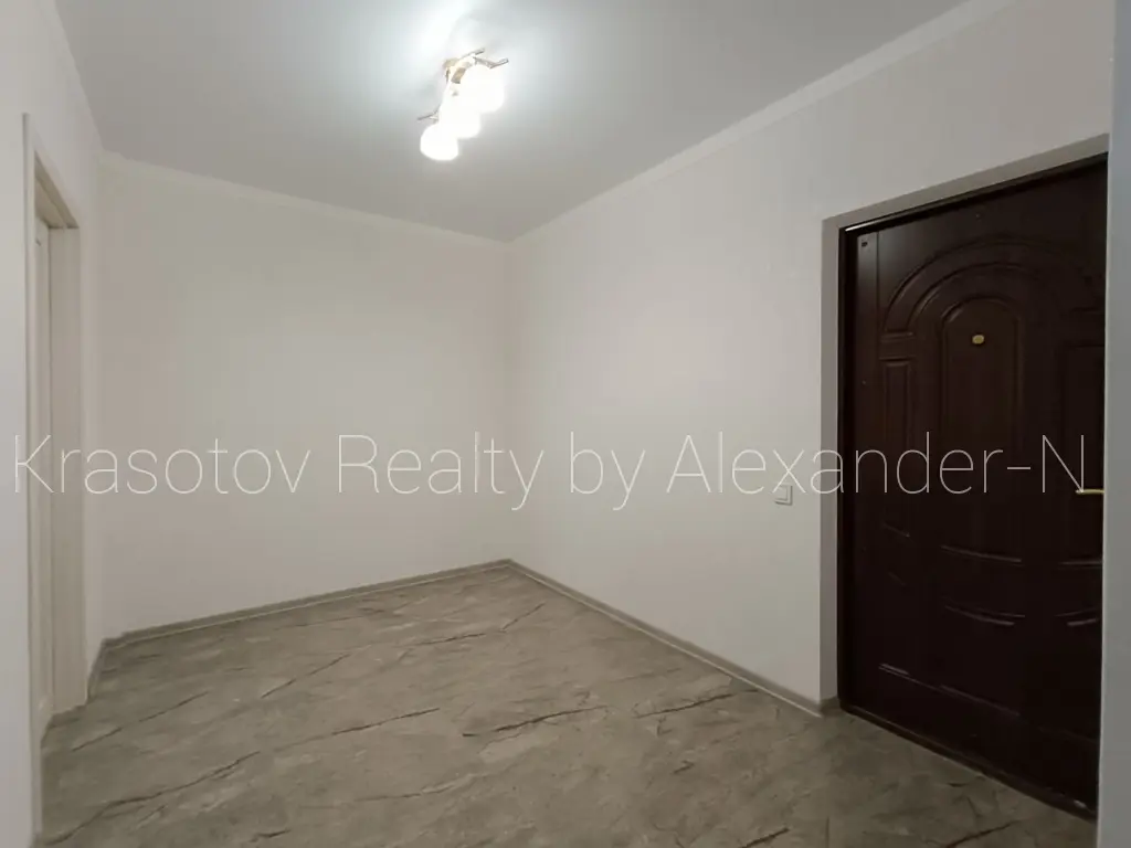 Фото Selling a 1-room apartment, 55 sq.m., Henerala Bocharova Street 44а Odesa, price: 60000 $, code 4675