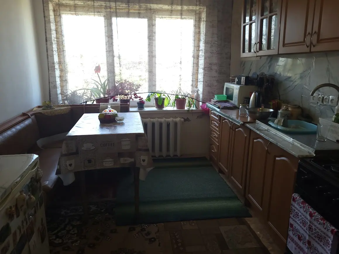 Фото Продаю 1-комнатную квартиру, 37 кв. м, Строителей ул.  Красилівка, цена: 15000 $, код 4679