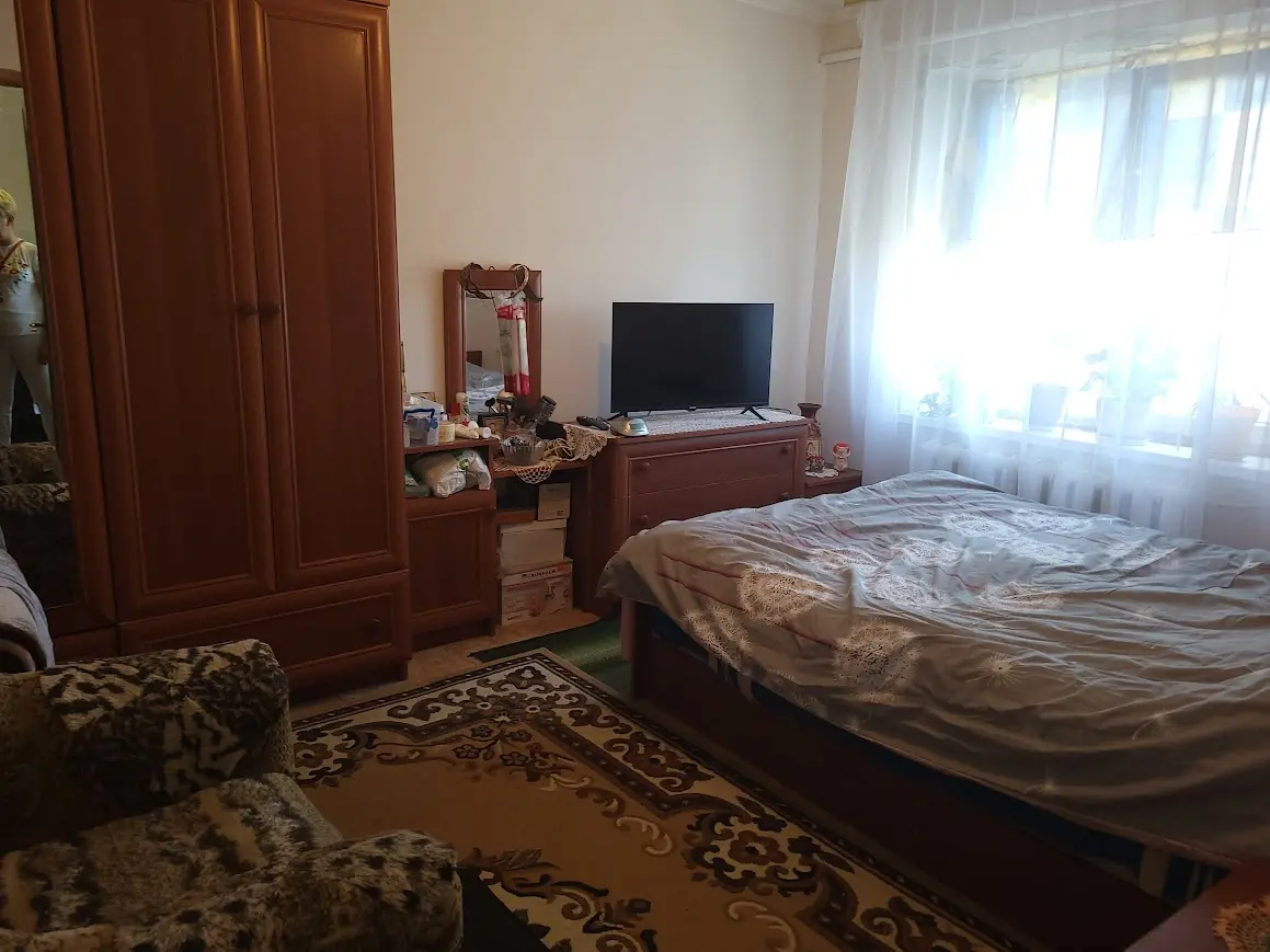 Фото Продаю 1-комнатную квартиру, 37 кв. м, Строителей ул.  Красилівка, цена: 15000 $, код 4679