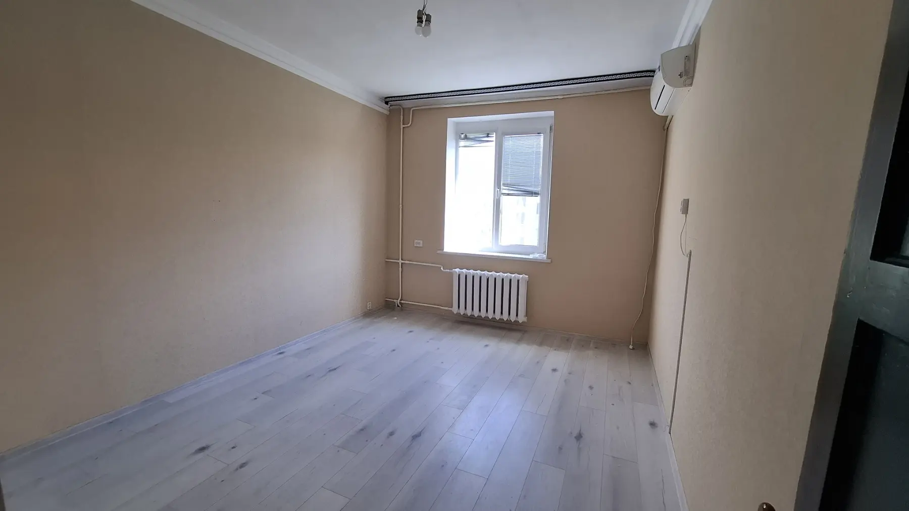 Фото Selling a 3-room apartment, 59 sq.m., Tarkhova Street 1 Kharkiv, price: 27000 $, code 4694