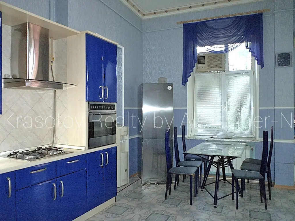 Фото Зняти 3 кімнатну квартиру, Преображенська вул. 69 Одеса в довгострокову оренду, ціна: 500 $, код 4704