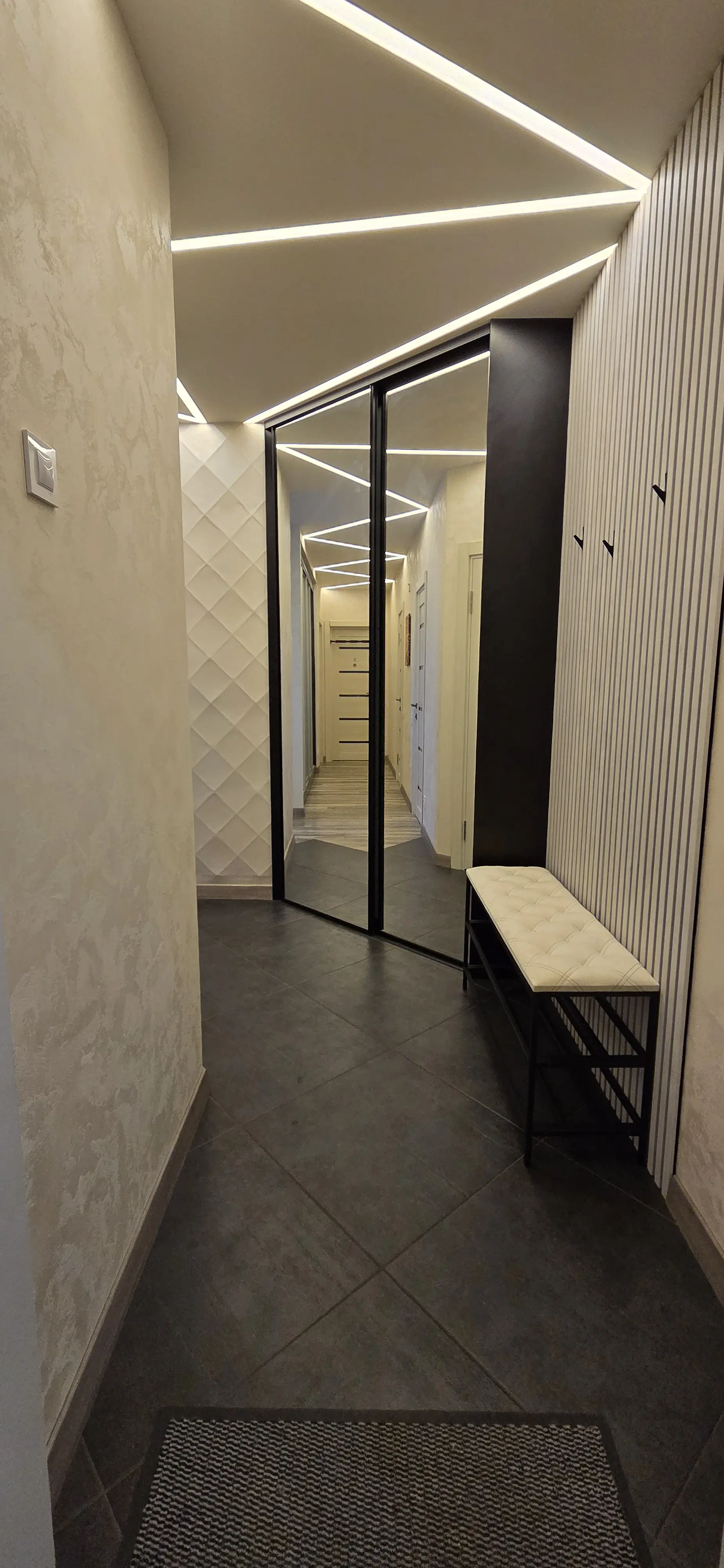 Фото Продаю 3 кімнатну квартиру, 83 кв. м, Теремківська вул. 3а Київ, ціна: 183000 $, код 4722