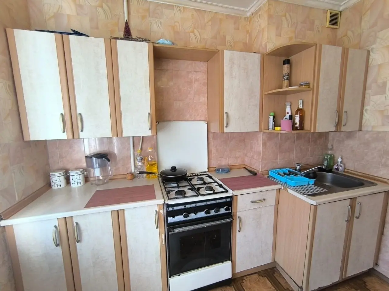 Фото Rent a 1-room apartment, Yevhena Chykalenka Street (Akademika Viliamsa Street) 64 Odesa for long-term rent, price: 5000 UAH, code 4733