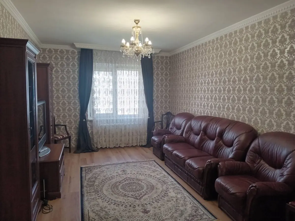 Фото Снять 3-комнатную квартиру, Драгоманова ул. 12а Киев в долгосрочную аренду, цена: 25000 UAH, код 4736