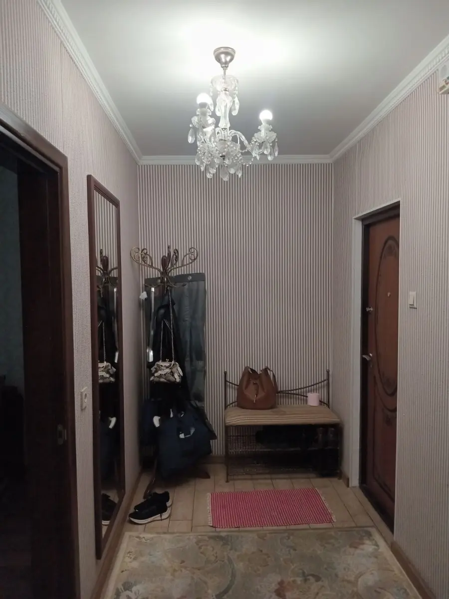 Фото Снять 3-комнатную квартиру, Драгоманова ул. 12а Киев в долгосрочную аренду, цена: 25000 UAH, код 4736