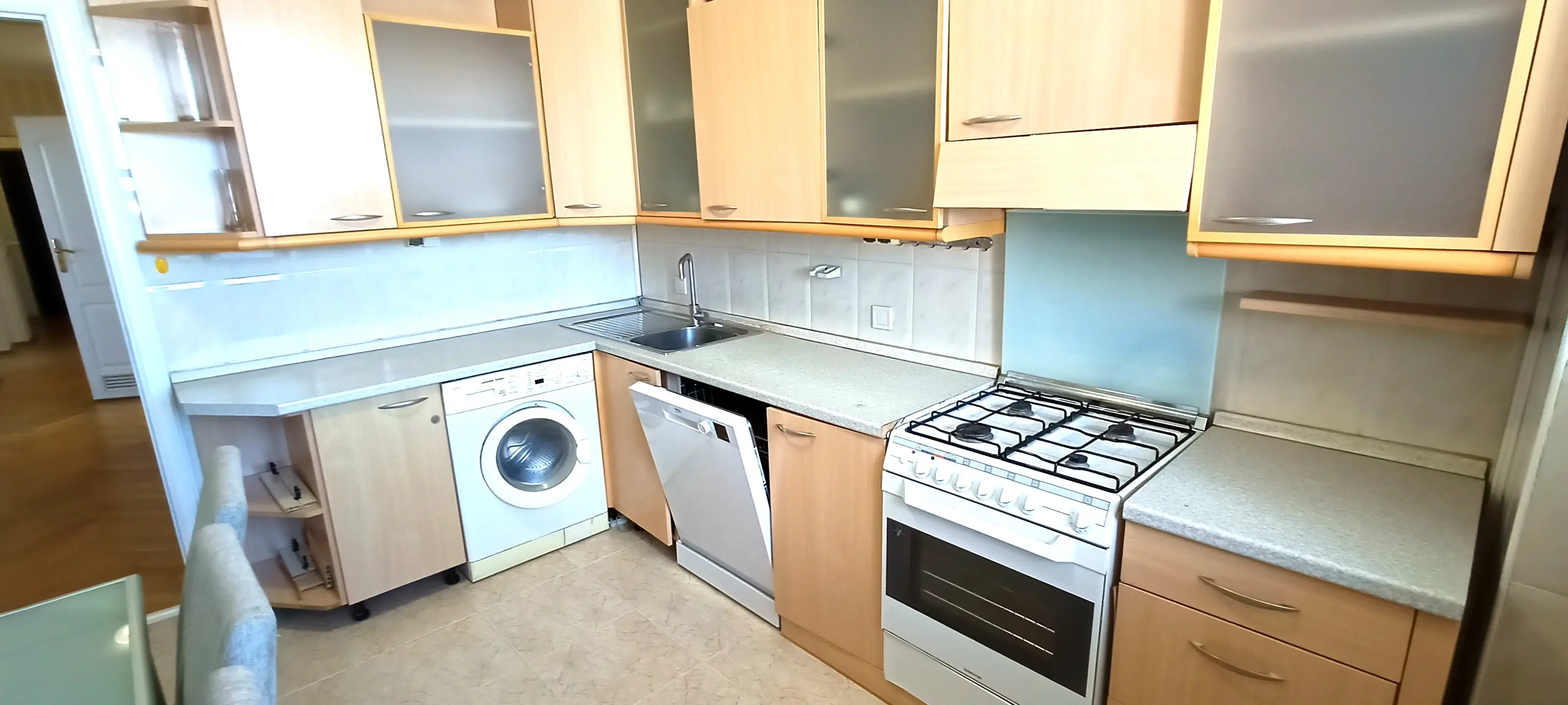 Фото Selling a 3-room apartment, 82 sq.m., Henerala Almazova Street (Kutuzova Street) 6 Kyiv, price: 145000 $, code 4739