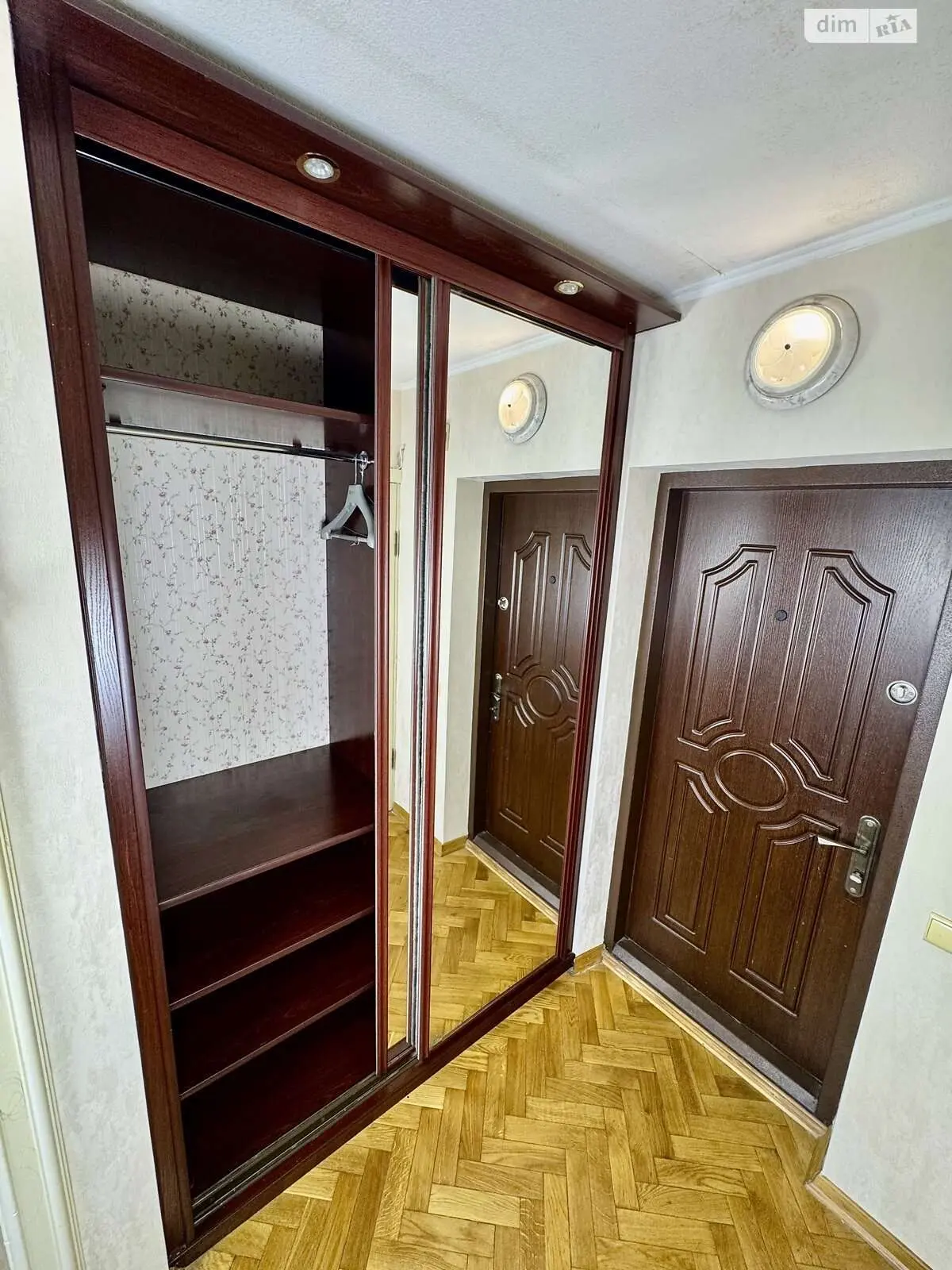 Фото Продаю  кімнатну квартиру, 41 кв. м, Флоренції вул. 1/11 Київ, ціна: 67000 $, код 4741