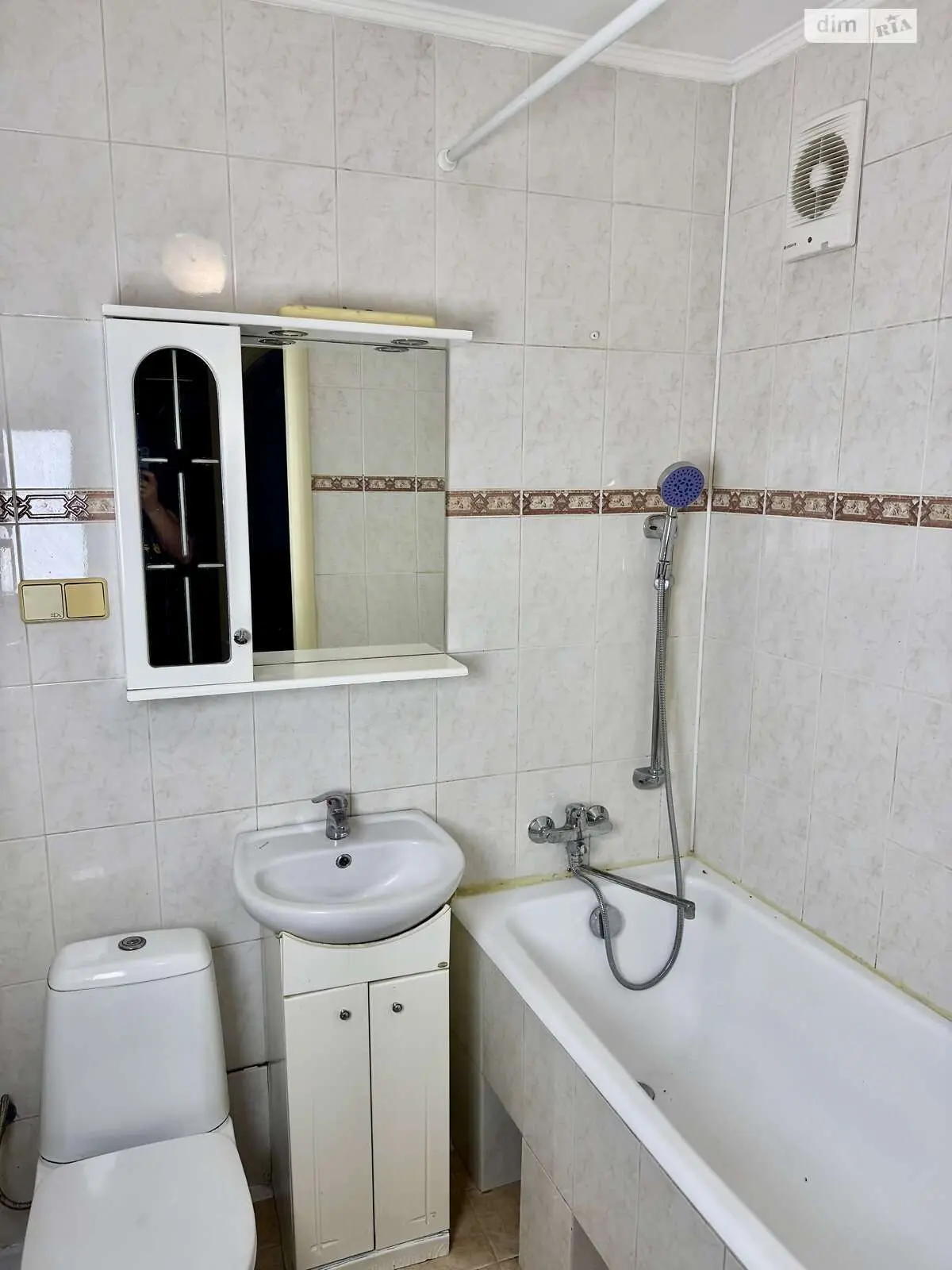 Фото Продаю  кімнатну квартиру, 41 кв. м, Флоренції вул. 1/11 Київ, ціна: 67000 $, код 4741