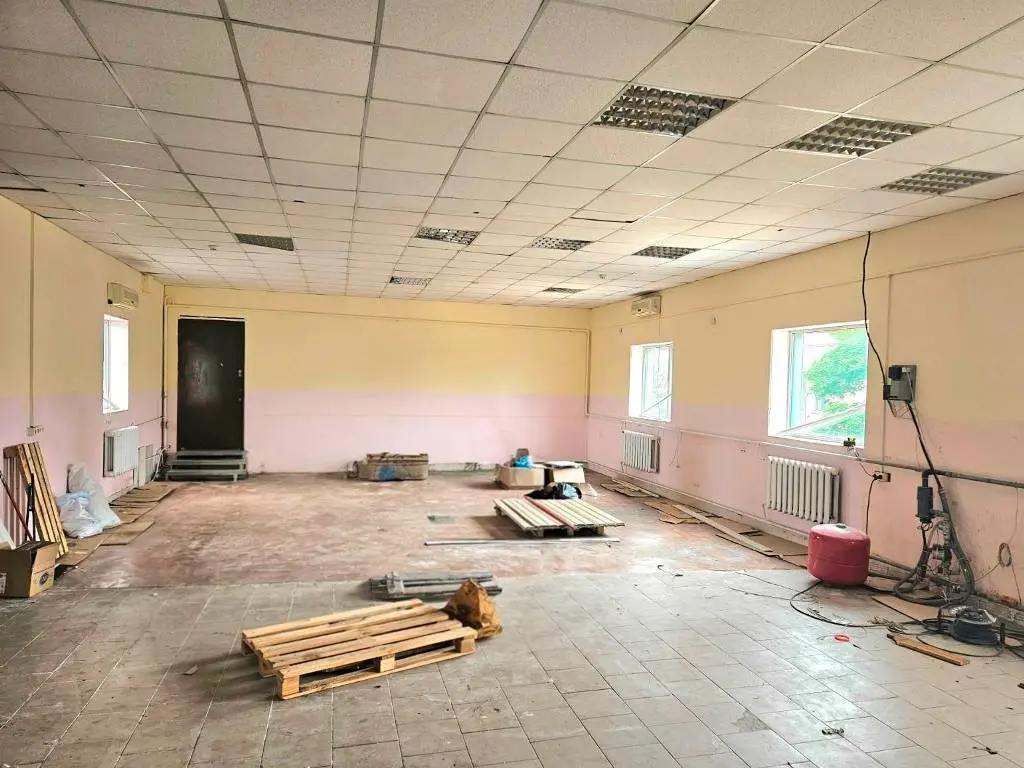 Фото Арендовать склад, Гулаків-Артемовських ул. (Алябьева)  Киев в долгосрочную аренду, цена: 50000 UAH, код 4742