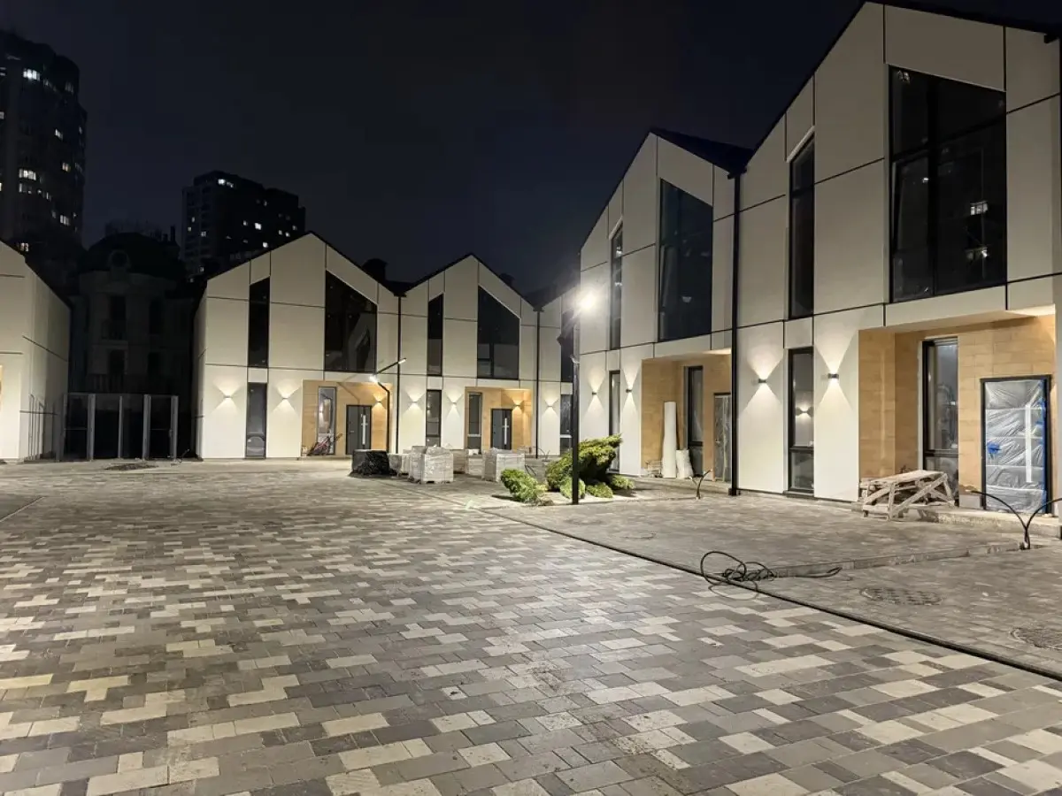 Фото Продаю дом, 120 кв. м, Завальная ул.  Киев, цена: 150000 $, код 3742