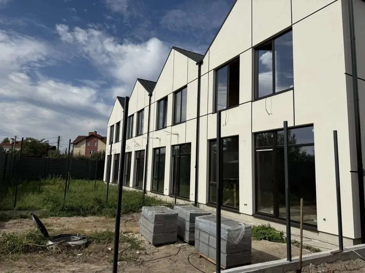 Фото Продаю дом, 120 кв. м, Завальная ул.  Киев, цена: 150000 $, код 3742