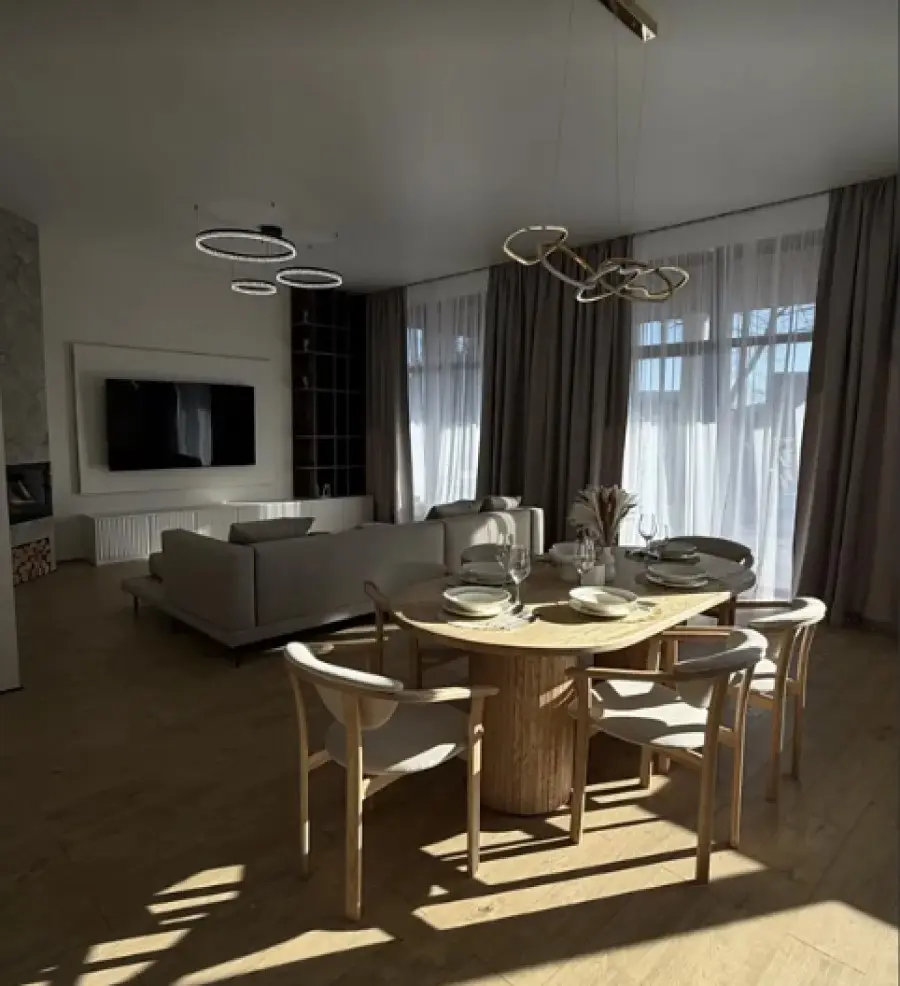 Фото Продаю дом, 212 кв. м, Центральная ул.  Киев, цена: 550000 $, код 4754